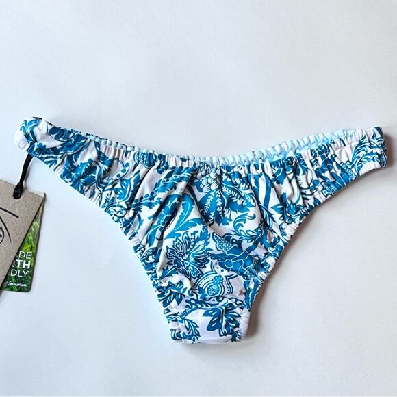 🆕 CINDY PRADO x VDM RARE PRINT Vera BALI BLUES Ruched Cheeky Bikini Revesible - Picture 1 of 11
